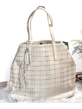 NWT Vince Camuto woven cream/metallic gold tote handbang dual handle tassle char